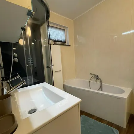 Komfortables Einraum-apartment In