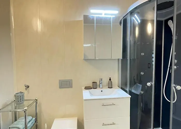 Komfortables Einraum-apartment In דירה Weissenthurm