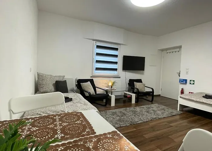 Komfortables Einraum-apartment In דירה Weissenthurm